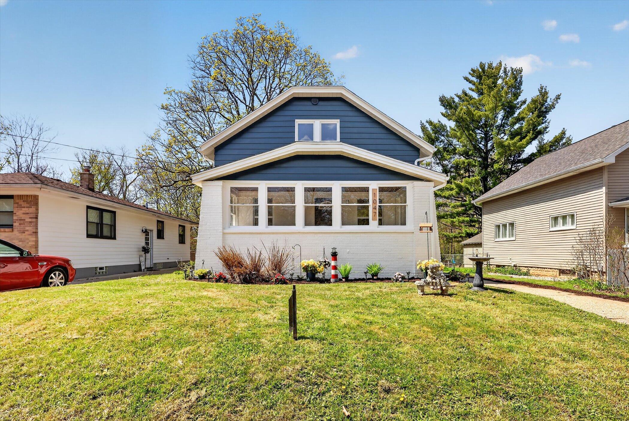 1047 Eastern Avenue NE Grand Rapids MI 49503
