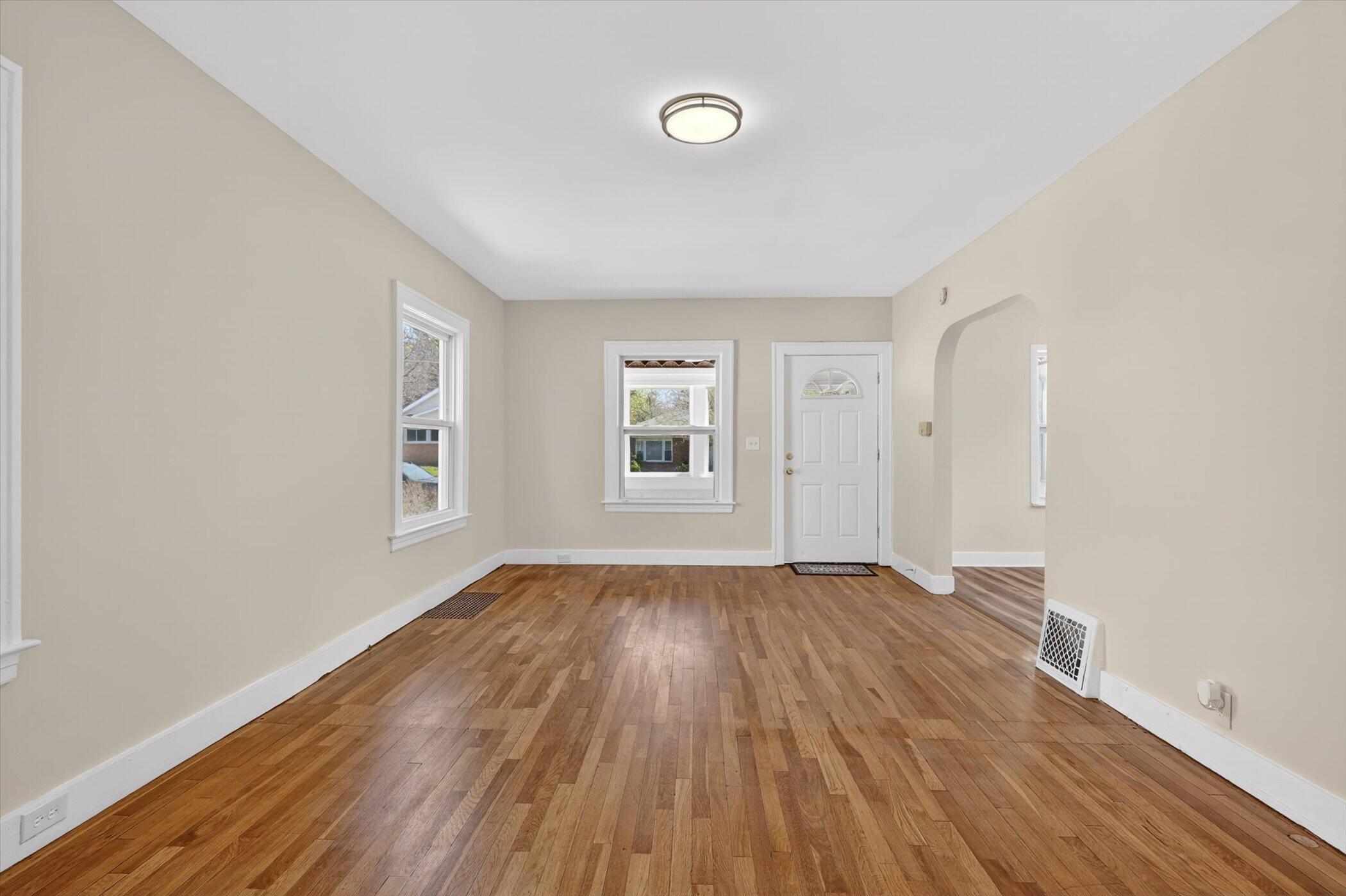 1047 Eastern Avenue NE Grand Rapids MI 49503