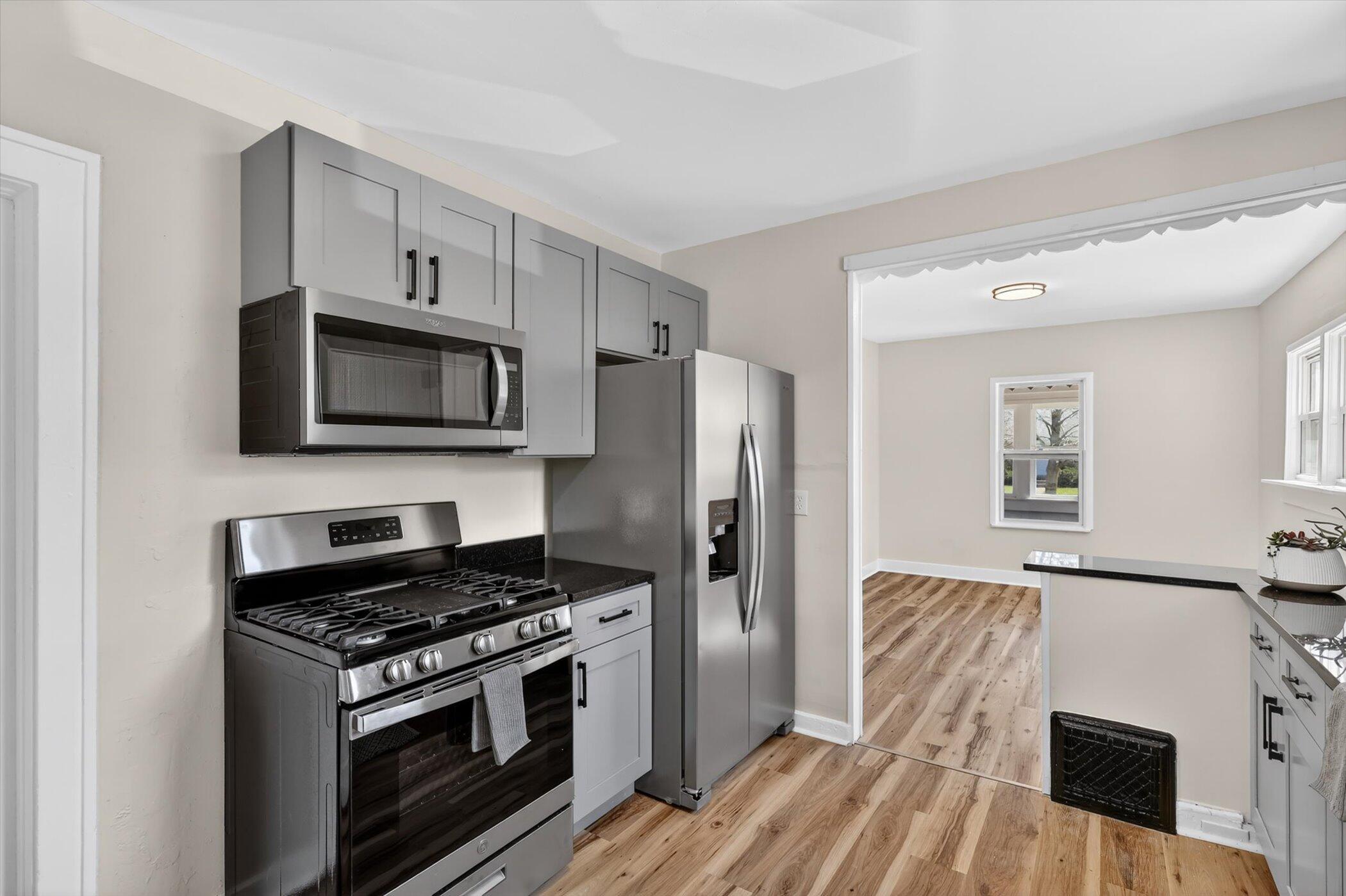 1047 Eastern Avenue NE Grand Rapids MI 49503
