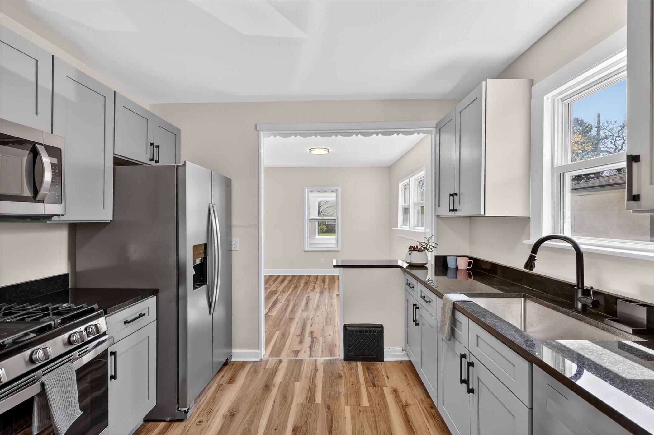 1047 Eastern Avenue NE Grand Rapids MI 49503