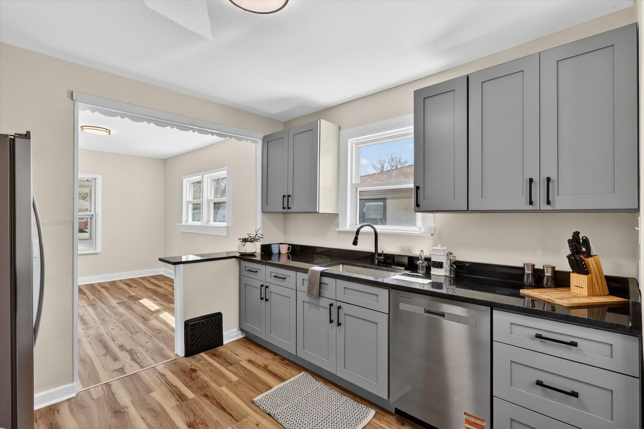 1047 Eastern Avenue NE Grand Rapids MI 49503