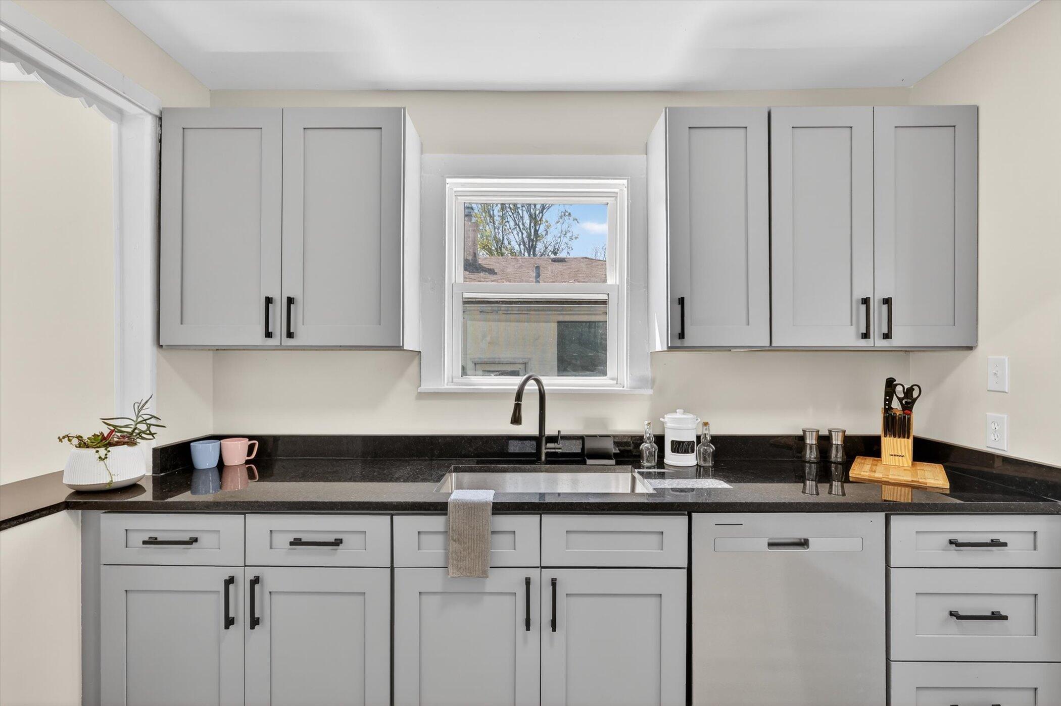 1047 Eastern Avenue NE Grand Rapids MI 49503