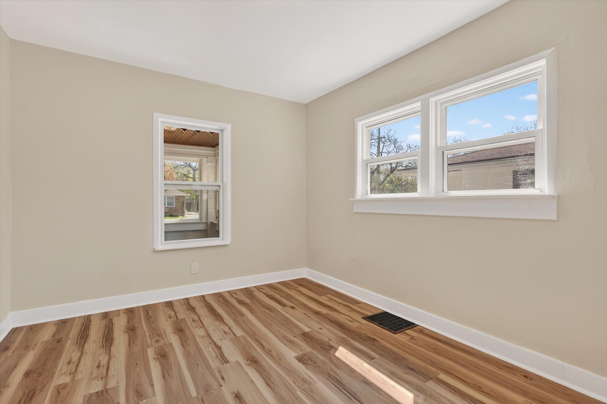 1047 Eastern Avenue NE Grand Rapids MI 49503