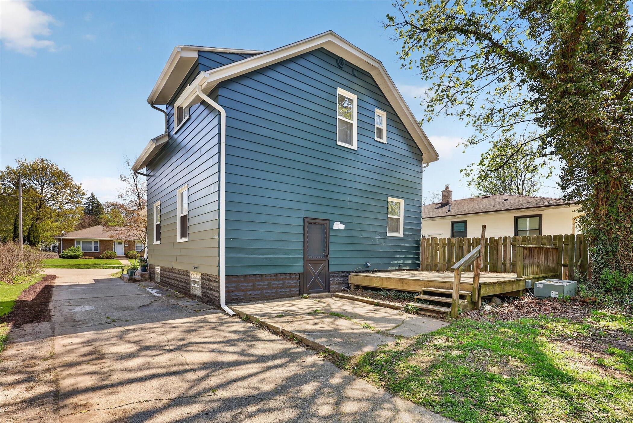 1047 Eastern Avenue NE Grand Rapids MI 49503