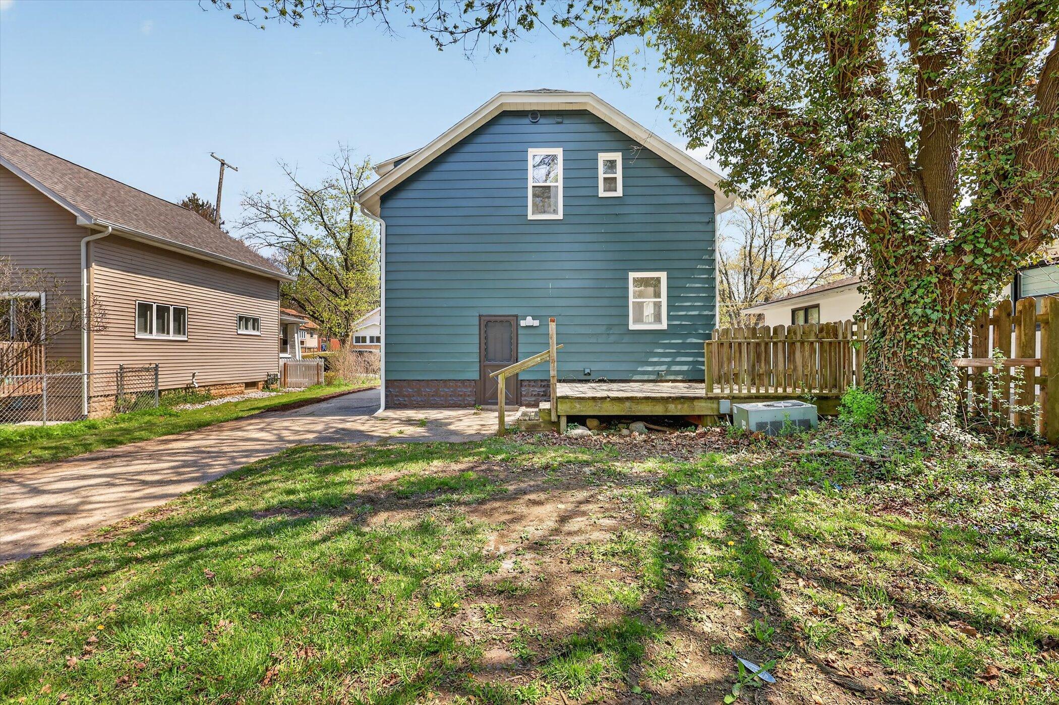 1047 Eastern Avenue NE Grand Rapids MI 49503