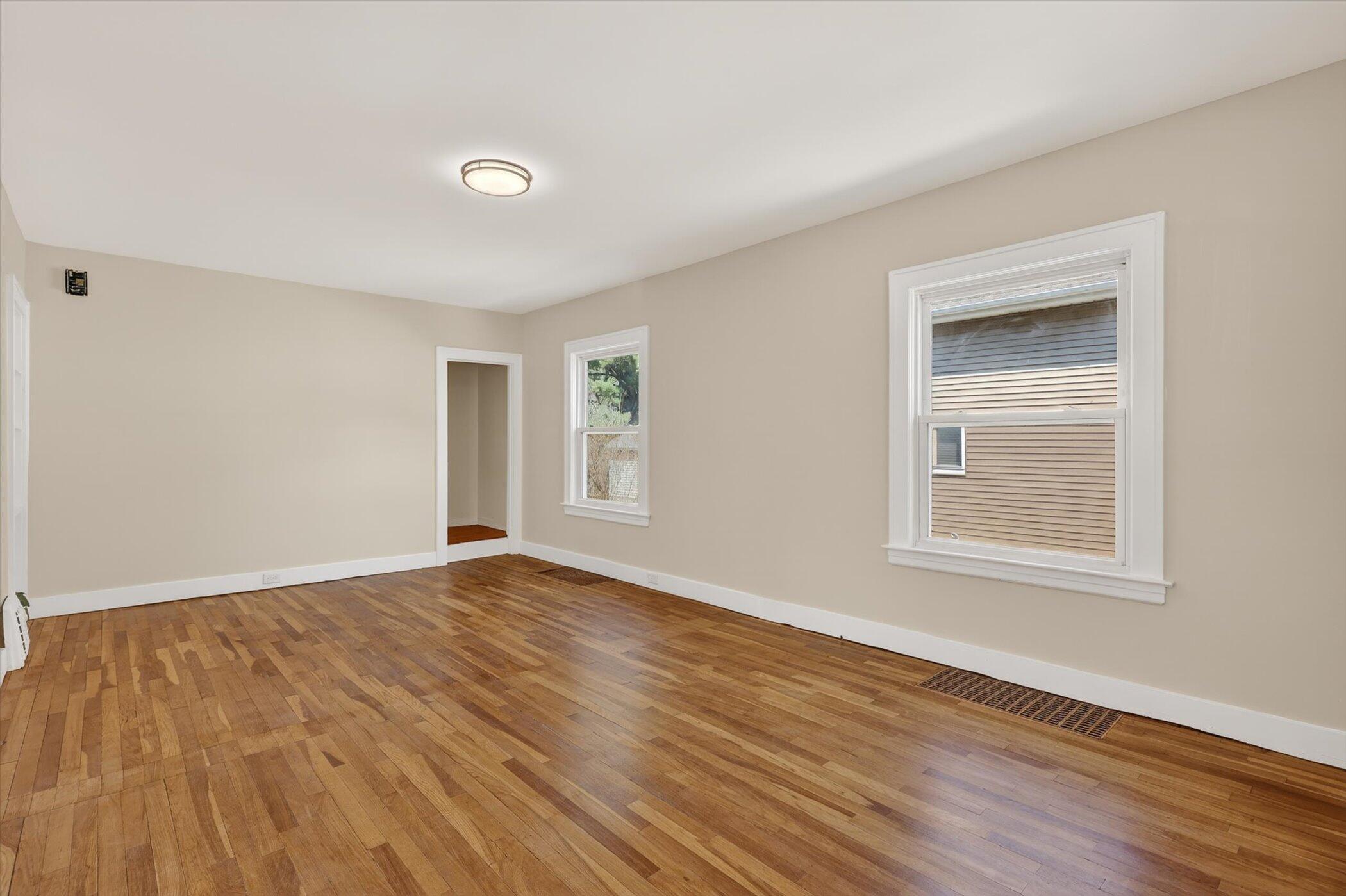 1047 Eastern Avenue NE Grand Rapids MI 49503