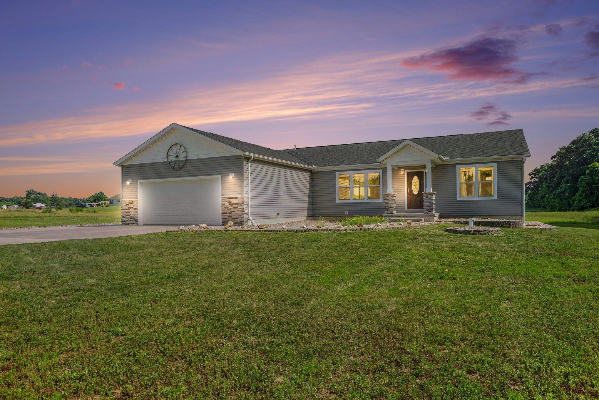 3170 Pine Lake Street Niles MI 49120