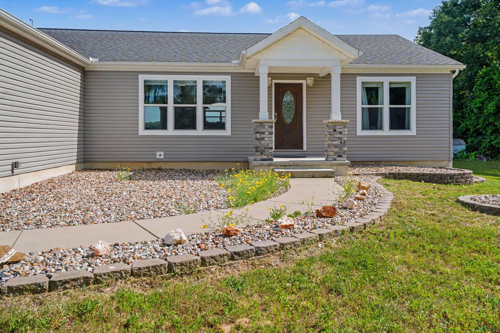 3170 Pine Lake Street Niles MI 49120