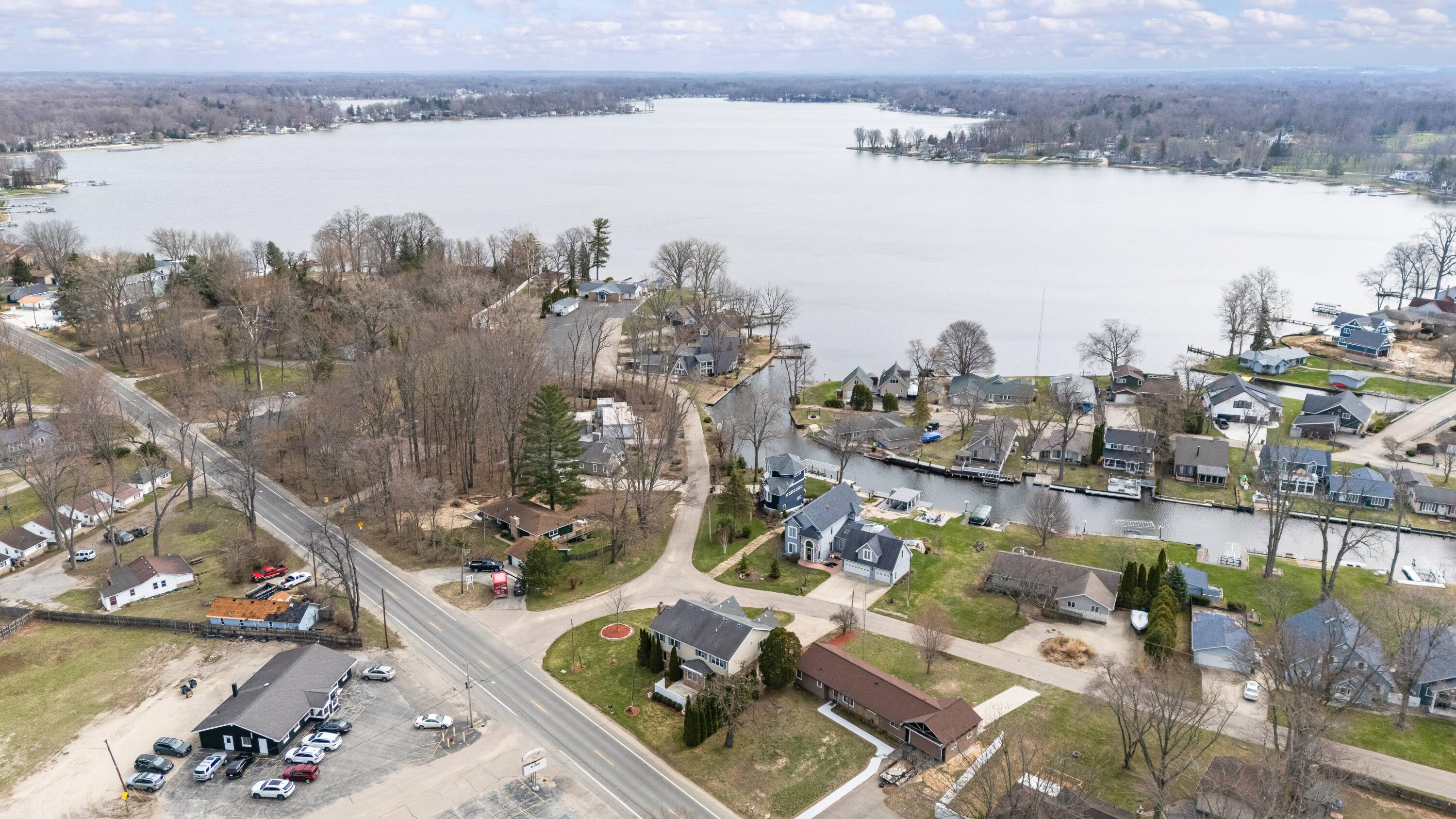5036 Shoreview Drive Coloma MI 49038