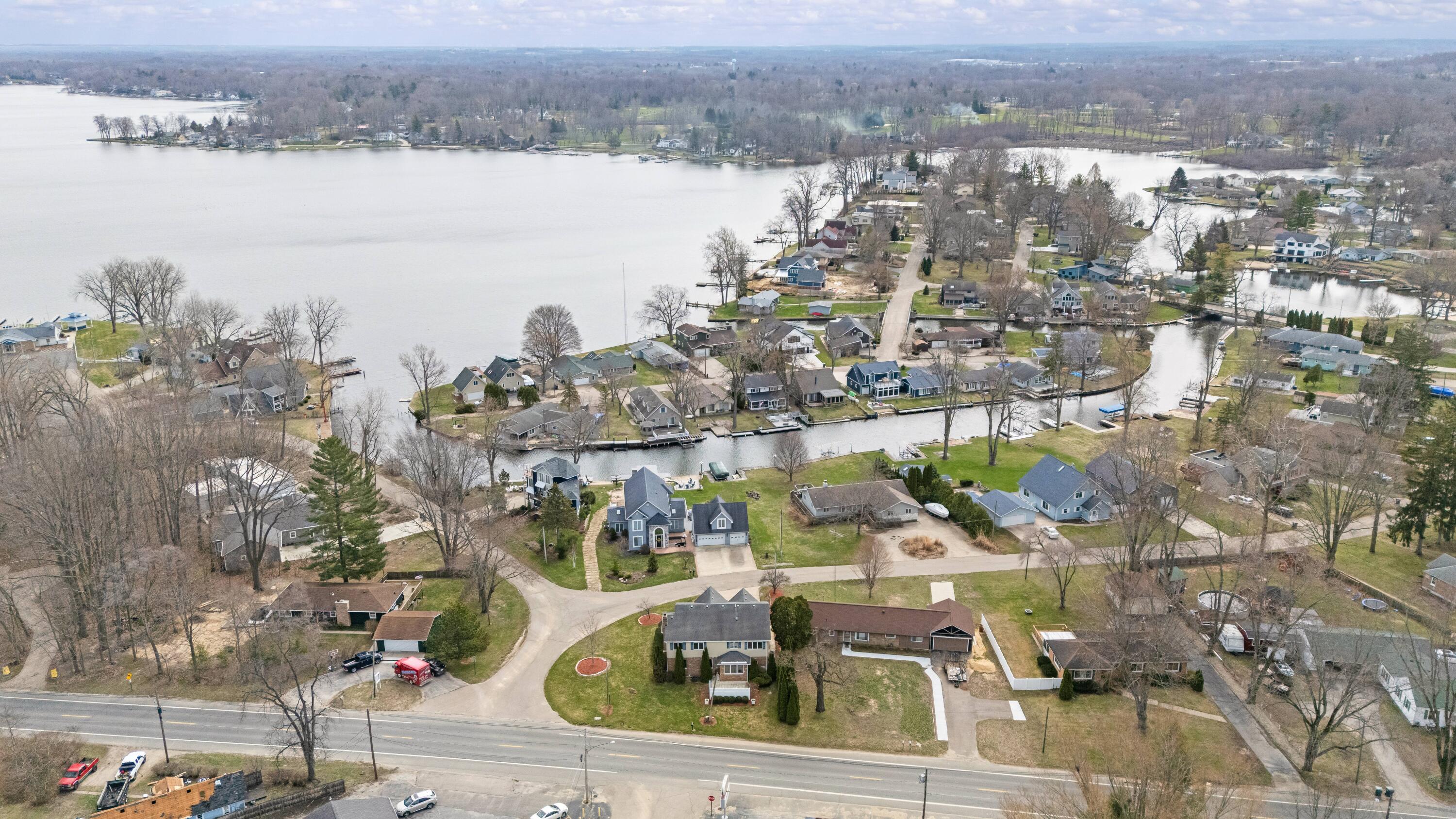 5036 Shoreview Drive Coloma MI 49038