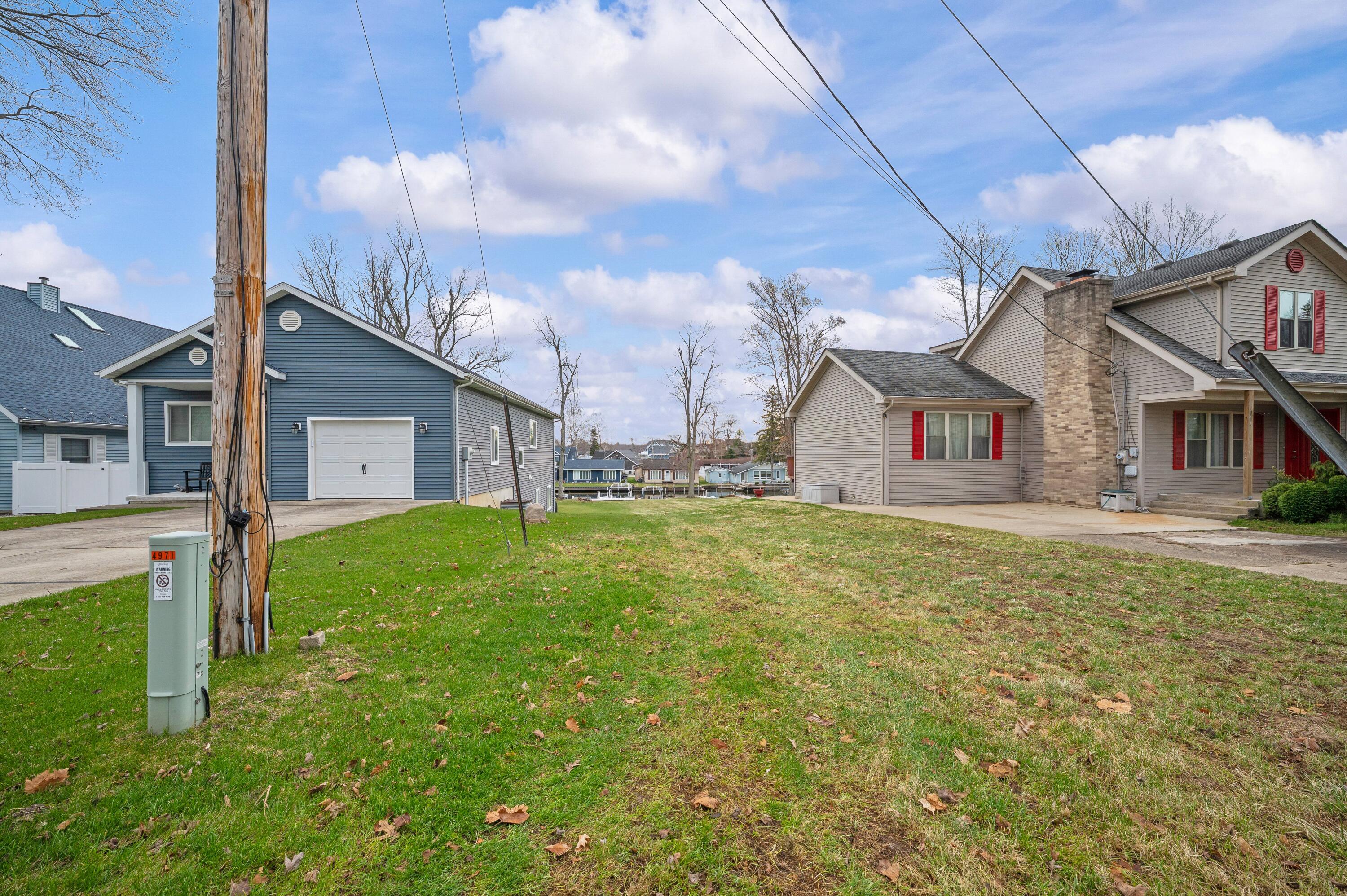 5036 Shoreview Drive Coloma MI 49038