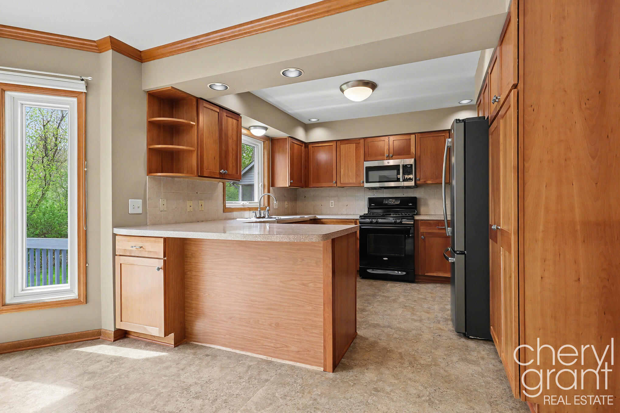 2314 Midvale Street NE Grand Rapids MI 49505