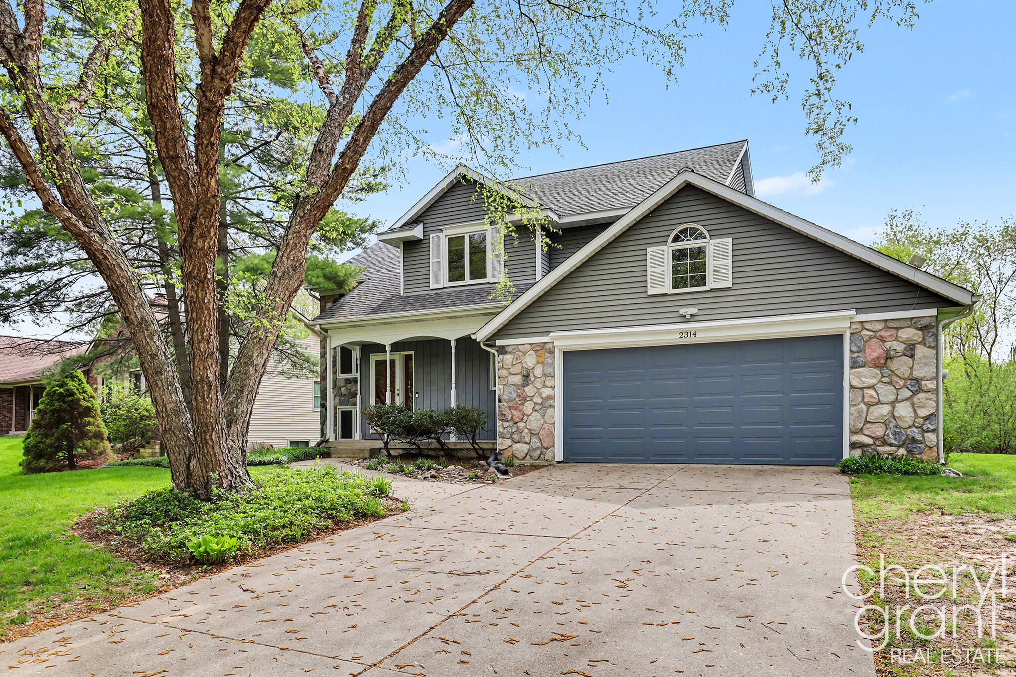 2314 Midvale Street NE Grand Rapids MI 49505