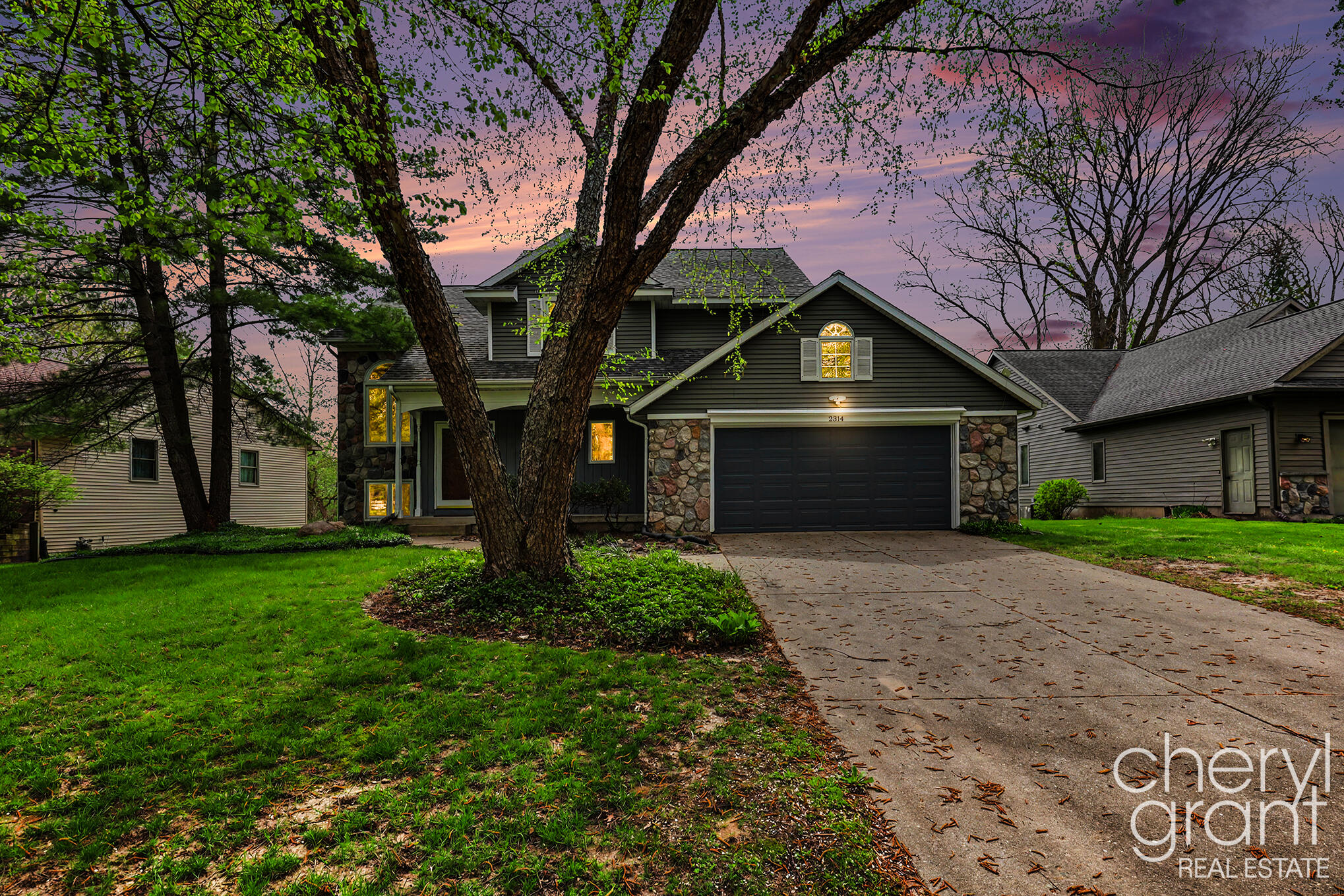 2314 Midvale Street NE Grand Rapids MI 49505