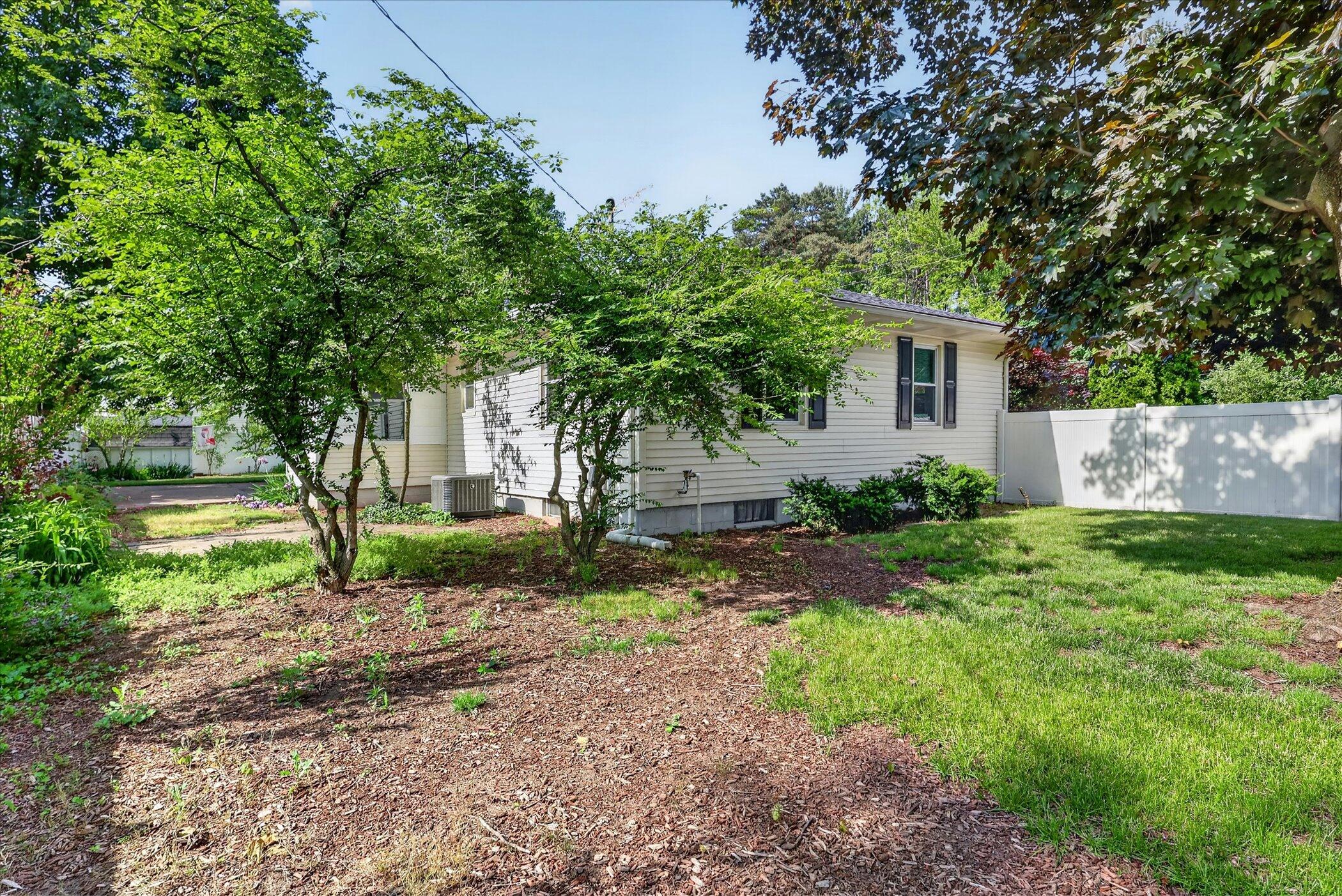 6990 Madison Avenue SE Grand Rapids MI 49548