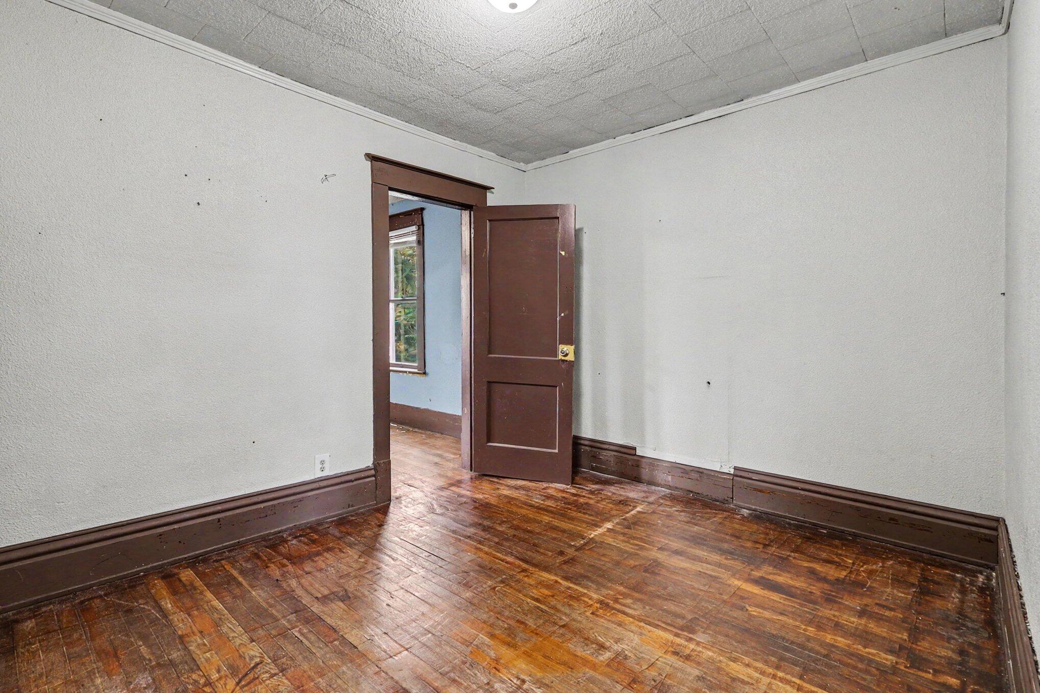 2332 Sanford Street Muskegon MI 49444