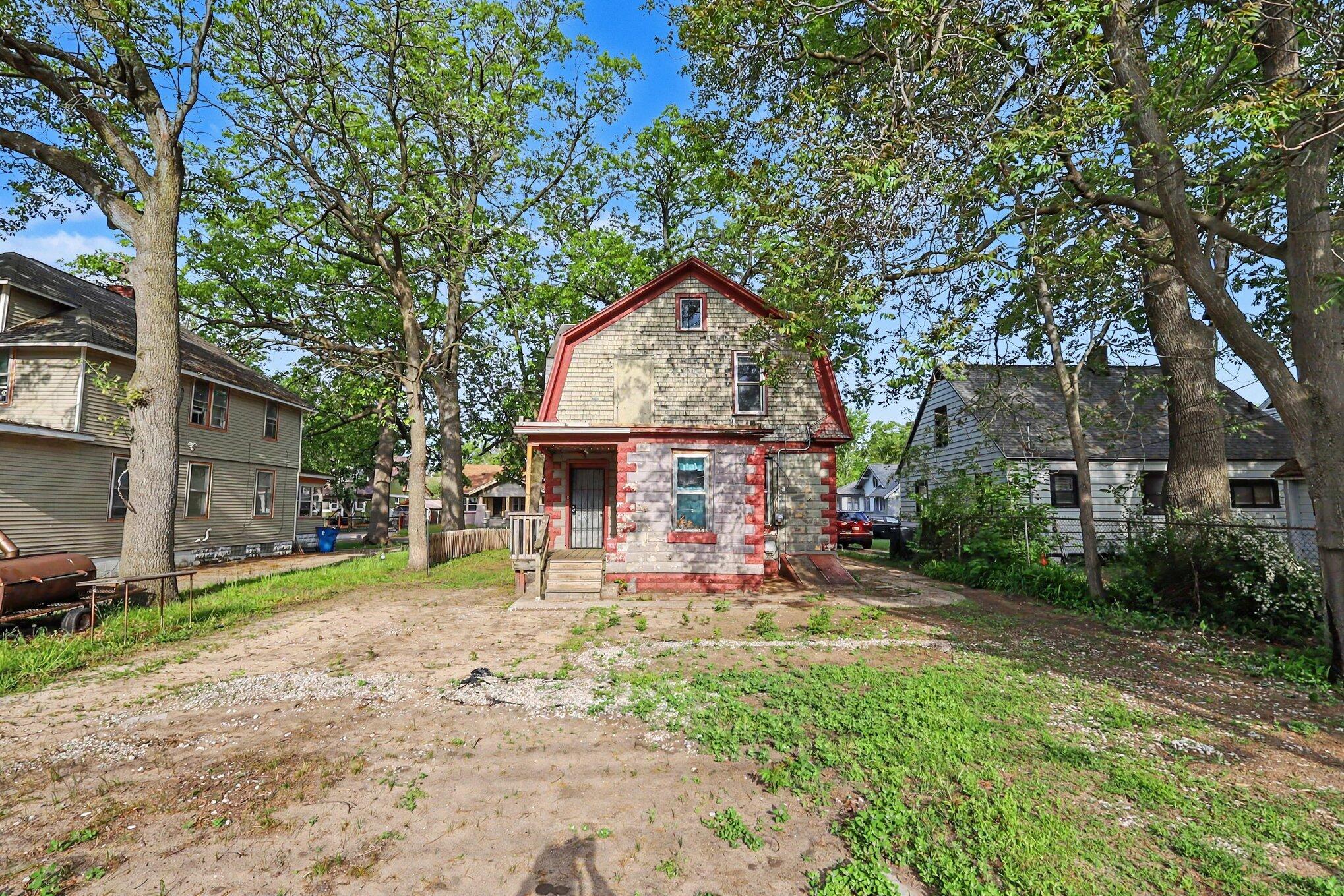 2332 Sanford Street Muskegon MI 49444
