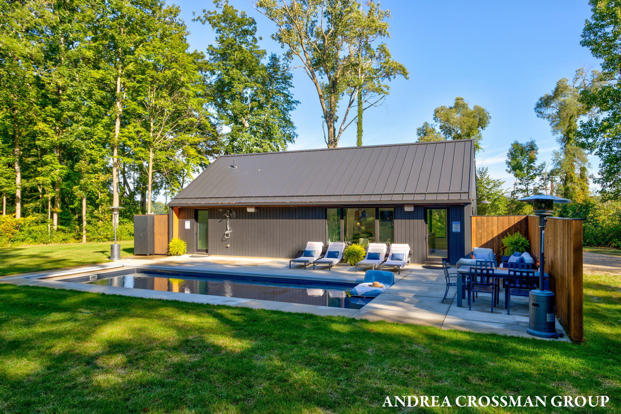 6346 Riverside Road Fennville MI 49408