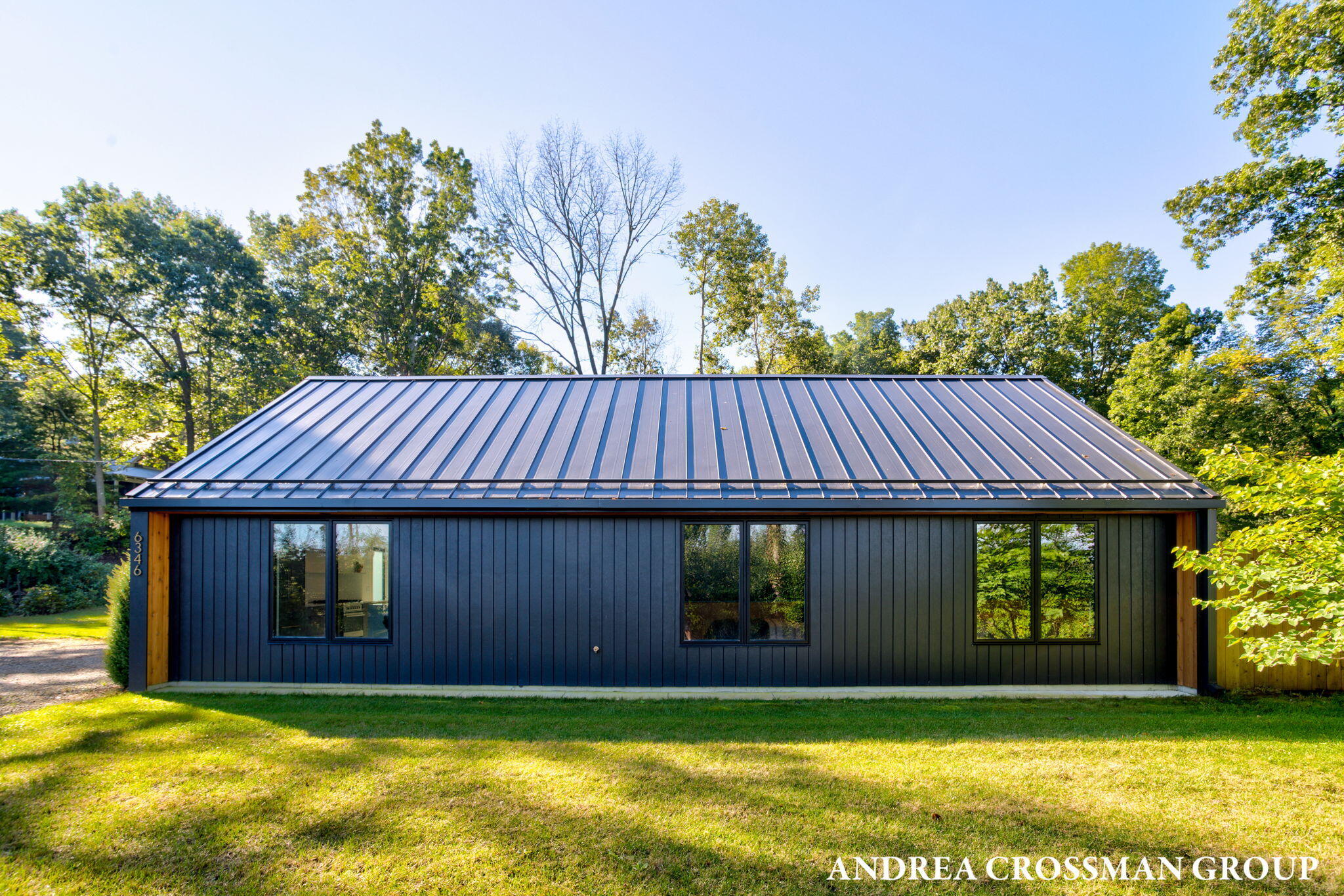 6346 Riverside Road Fennville MI 49408