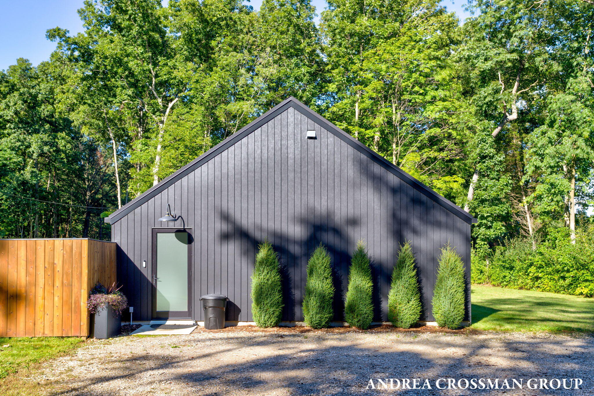 6346 Riverside Road Fennville MI 49408