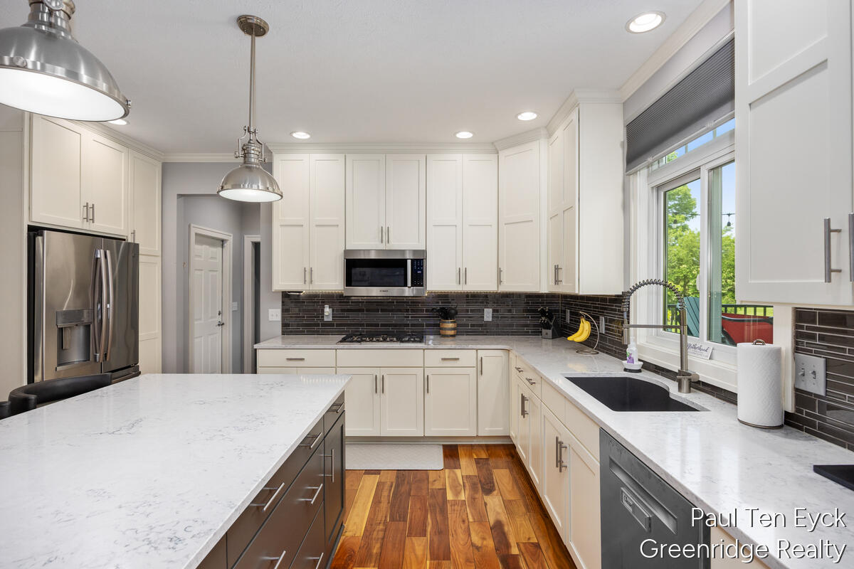 2066 Feathery Court SE Grand Rapids MI 49546