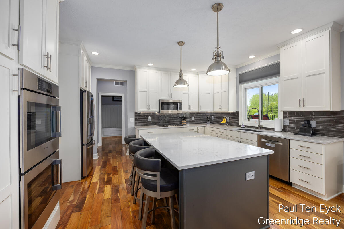 2066 Feathery Court SE Grand Rapids MI 49546