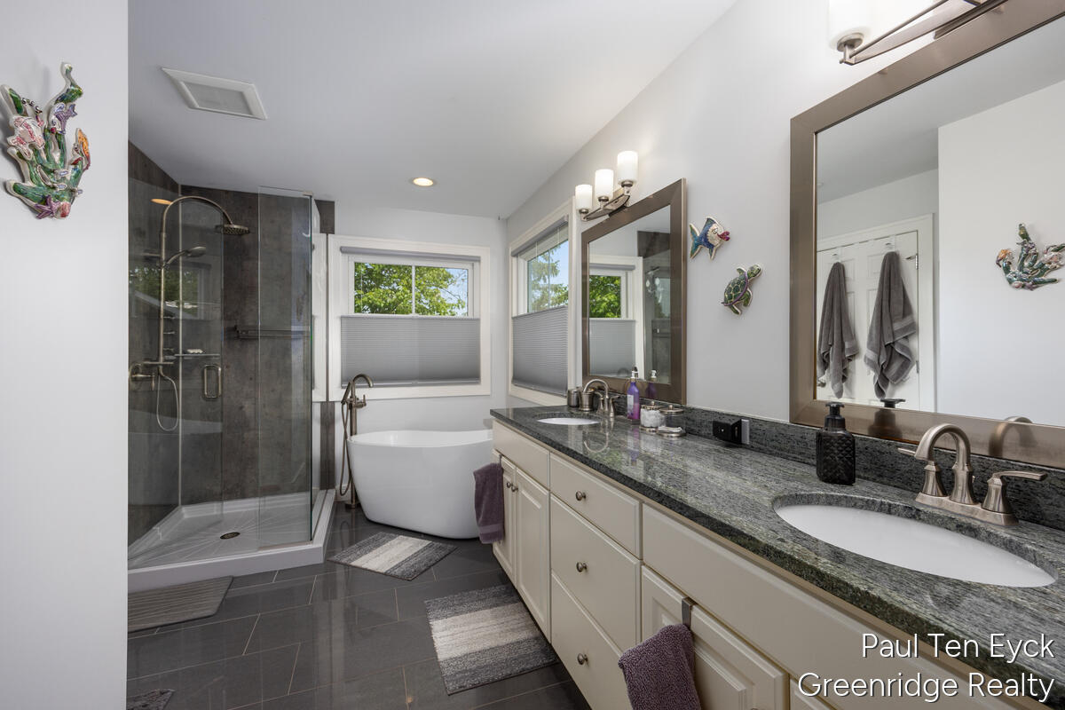 2066 Feathery Court SE Grand Rapids MI 49546