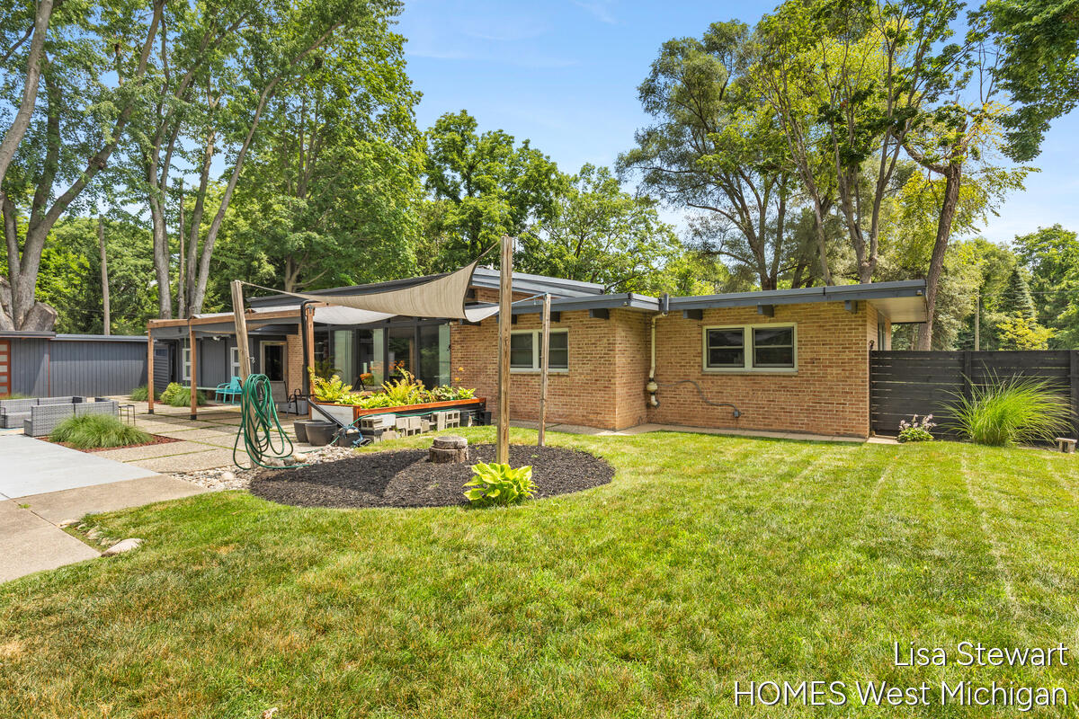 1235 Thornapple River Drive SE Ada MI 49301