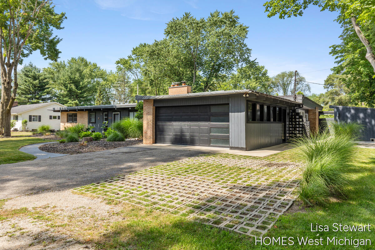 1235 Thornapple River Drive SE Ada MI 49301