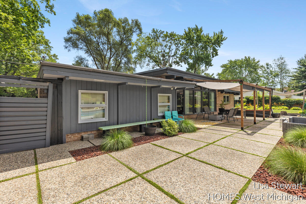 1235 Thornapple River Drive SE Ada MI 49301