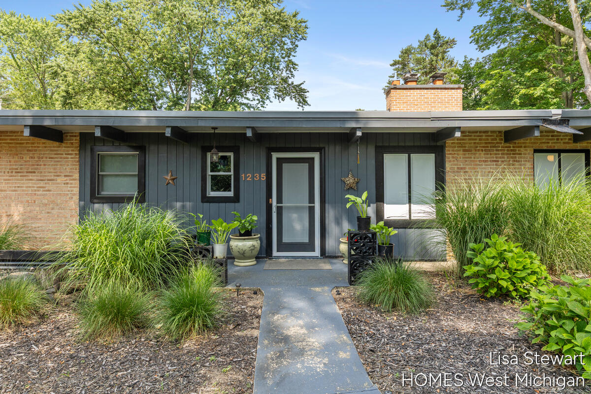 1235 Thornapple River Drive SE Ada MI 49301