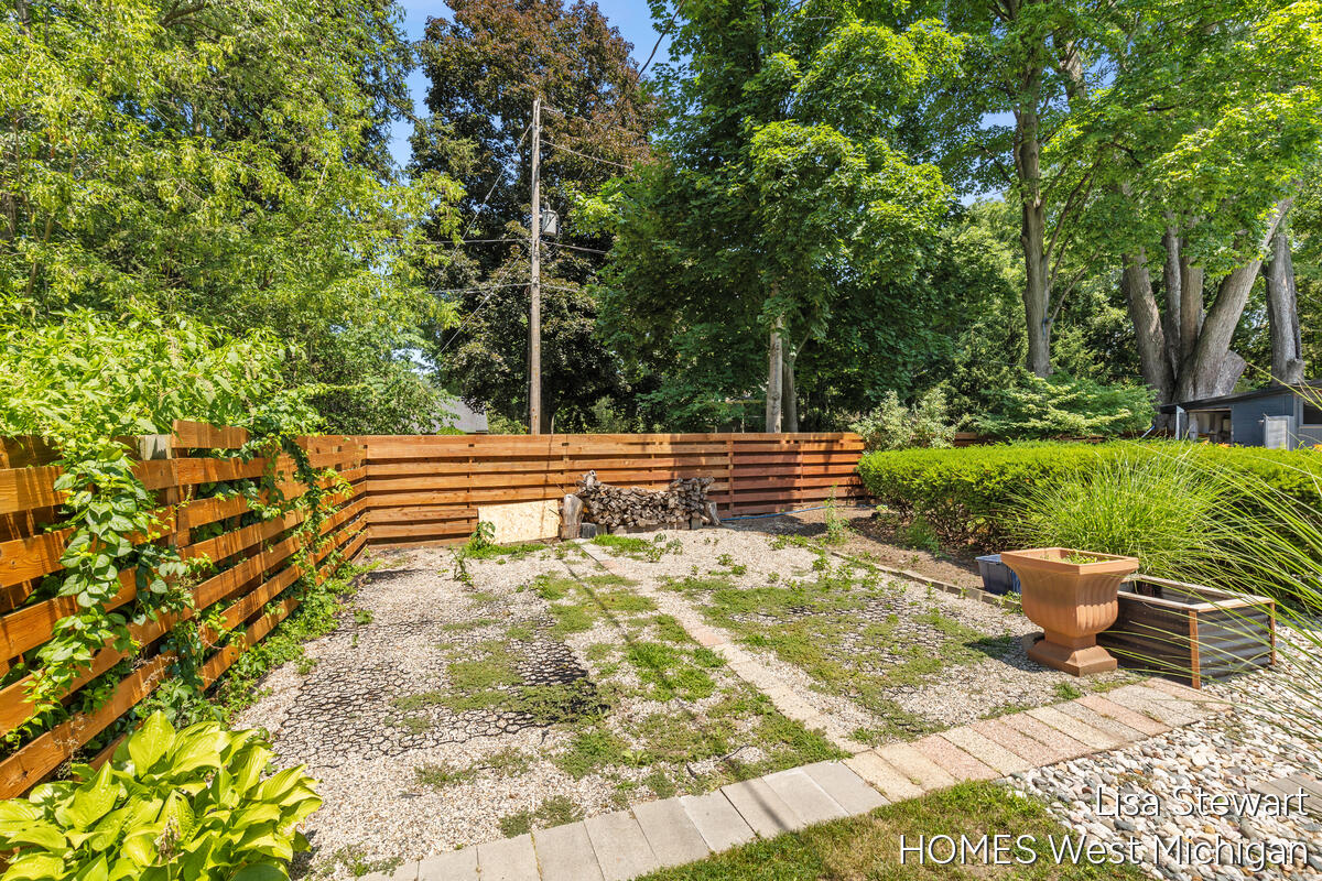 1235 Thornapple River Drive SE Ada MI 49301