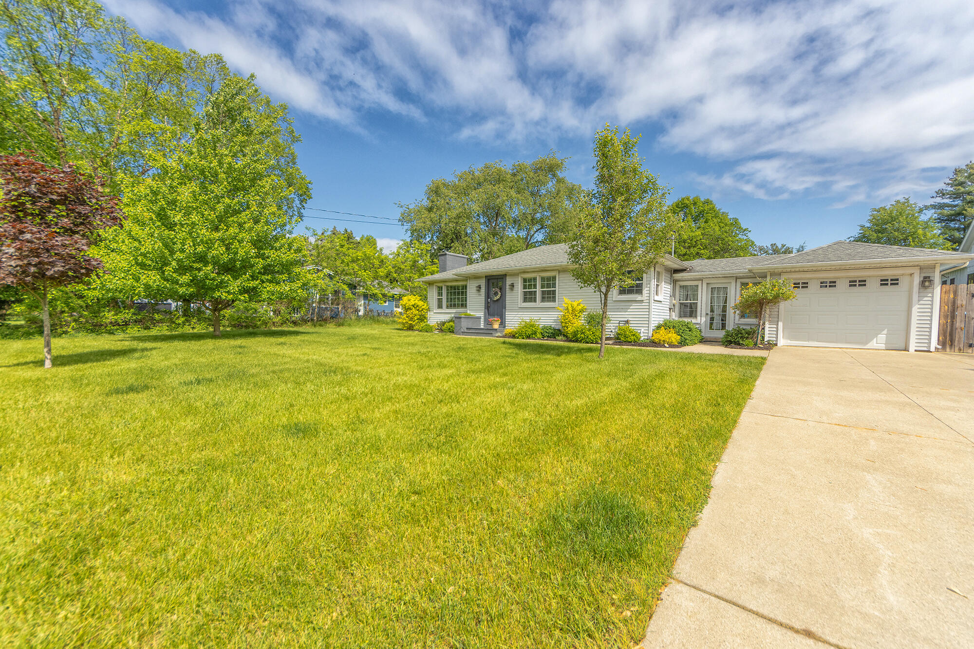 212 W Randolph Street Douglas MI 49406