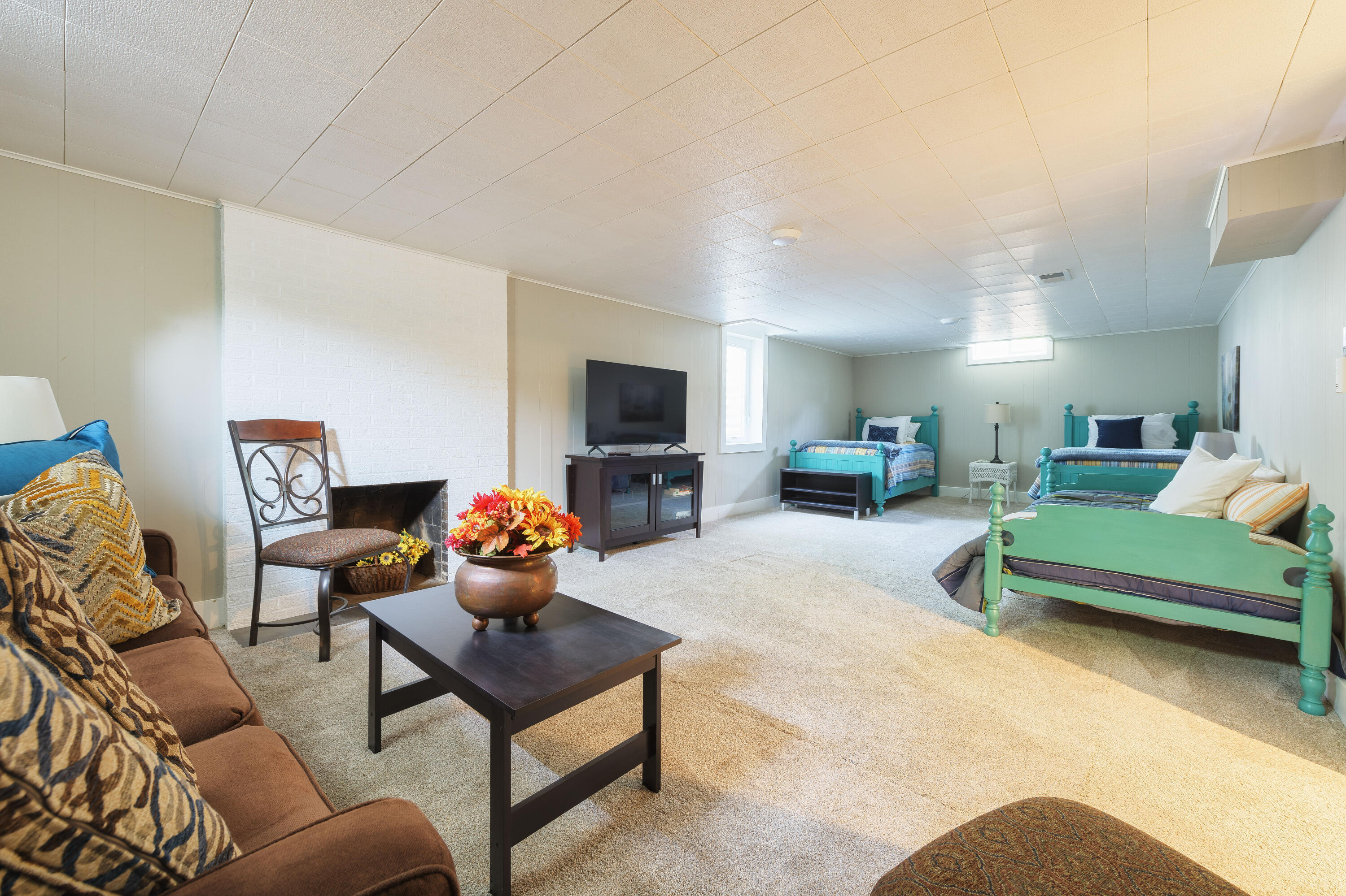 212 W Randolph Street Douglas MI 49406