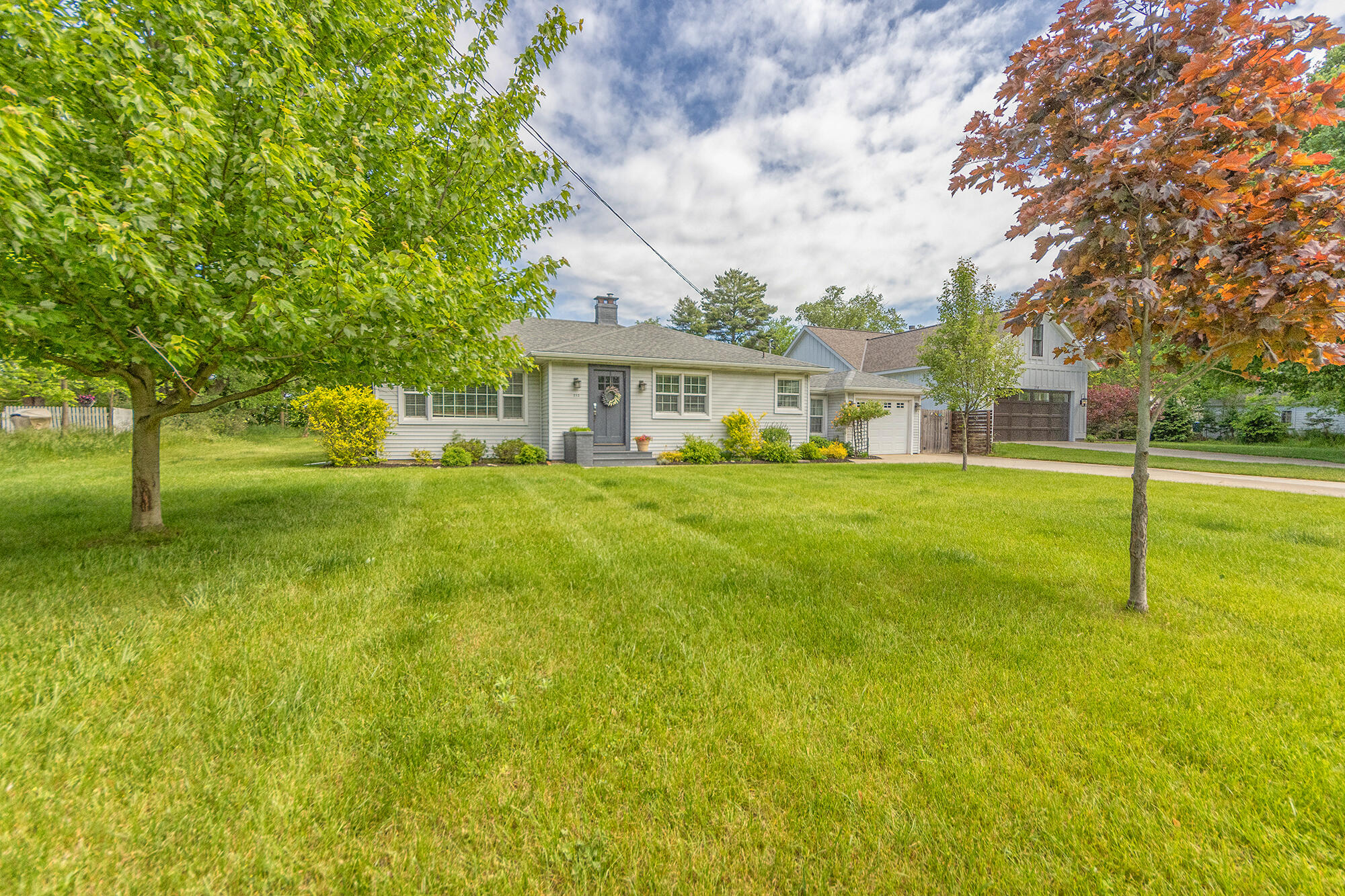 212 W Randolph Street Douglas MI 49406