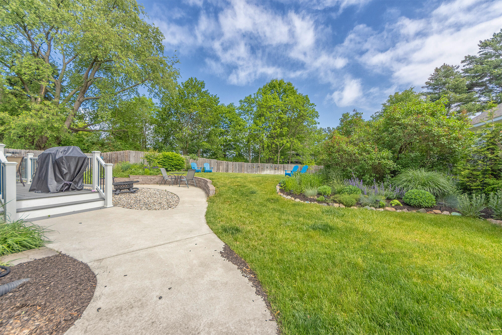 212 W Randolph Street Douglas MI 49406