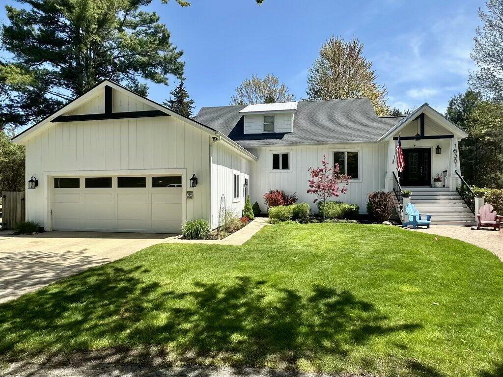 16381 Greenly Street Holland MI 49424