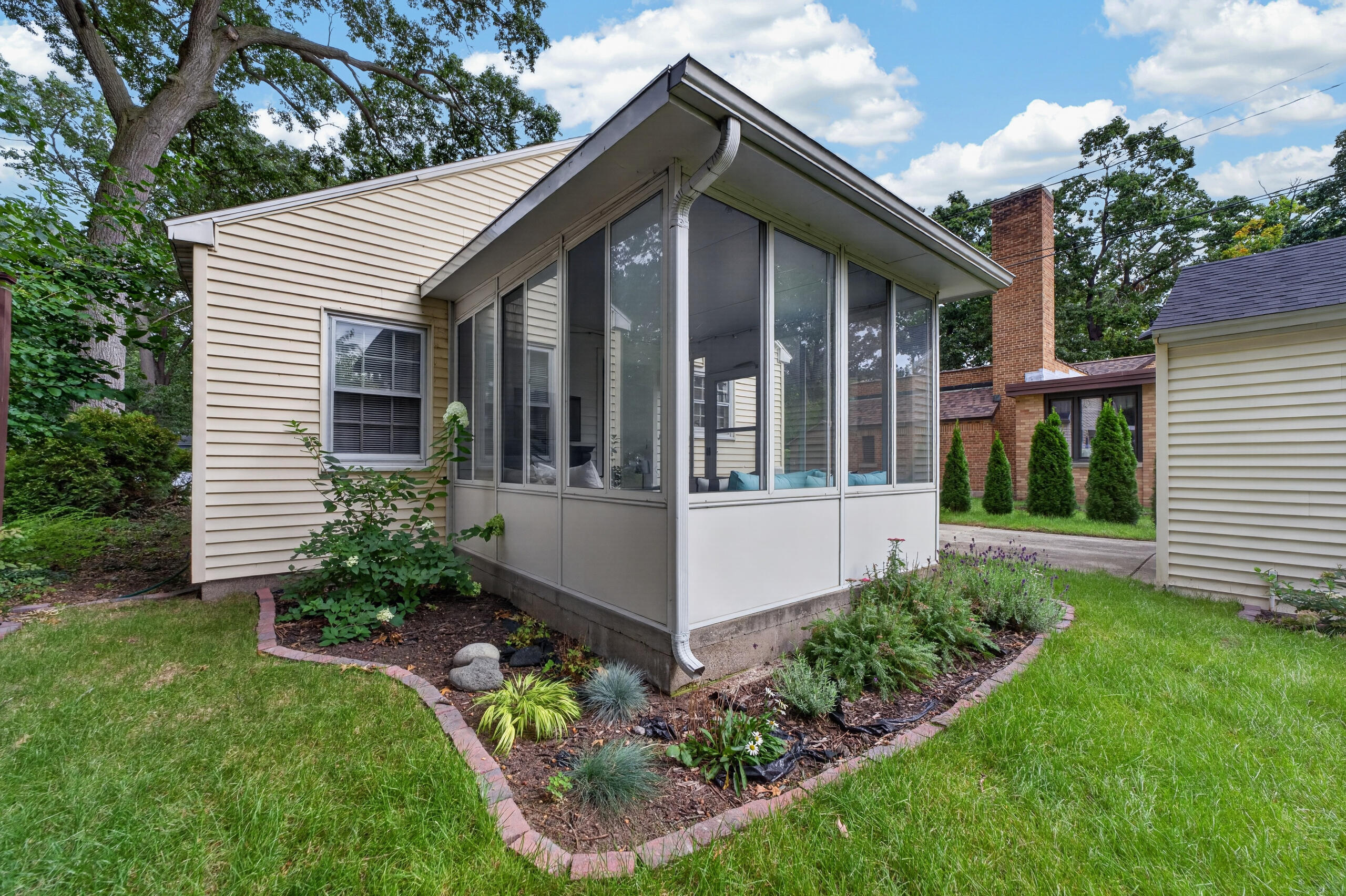1629 Montague Avenue Muskegon MI 49441
