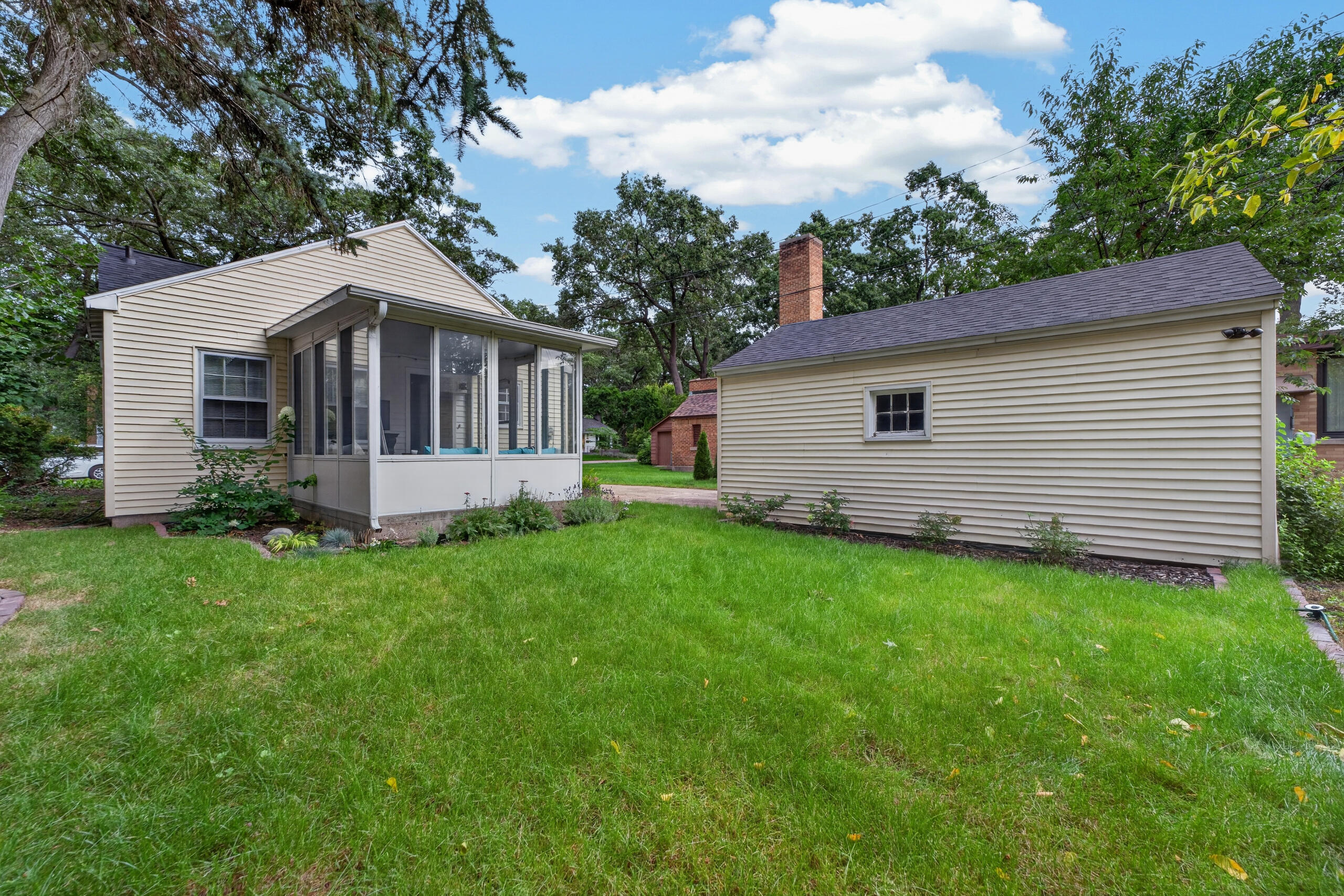 1629 Montague Avenue Muskegon MI 49441