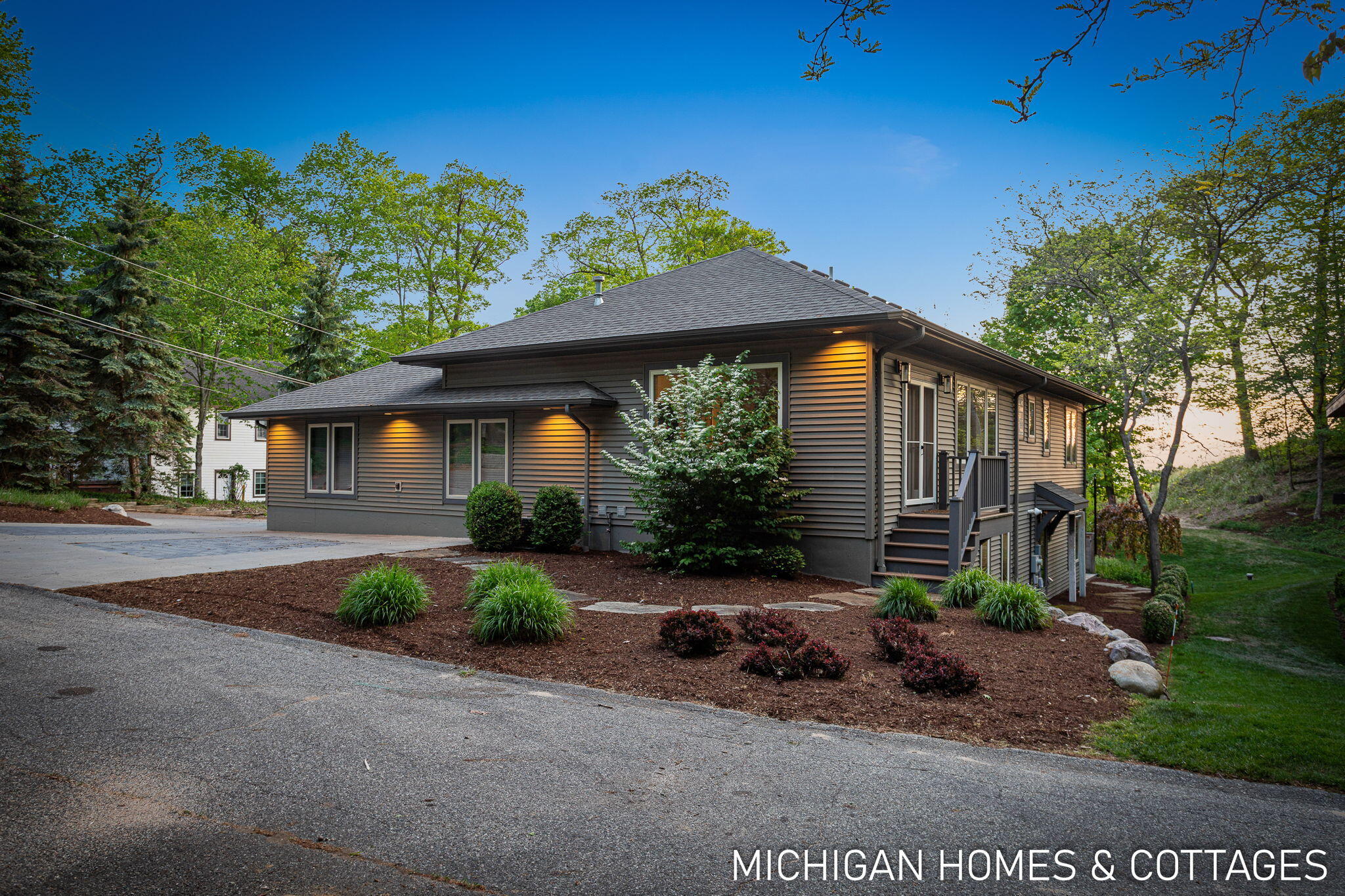 6700 Ratcliff Drive Holland MI 49423
