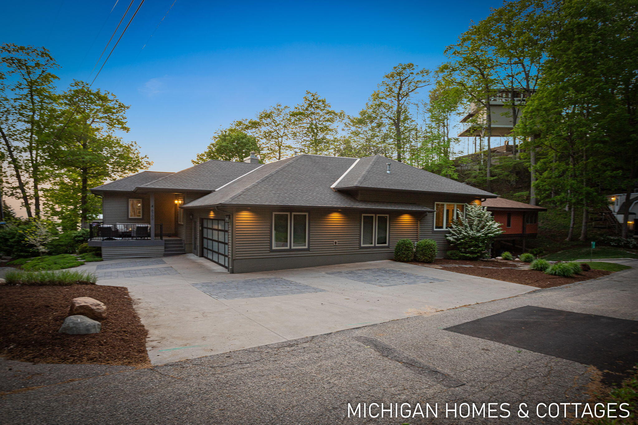 6700 Ratcliff Drive Holland MI 49423
