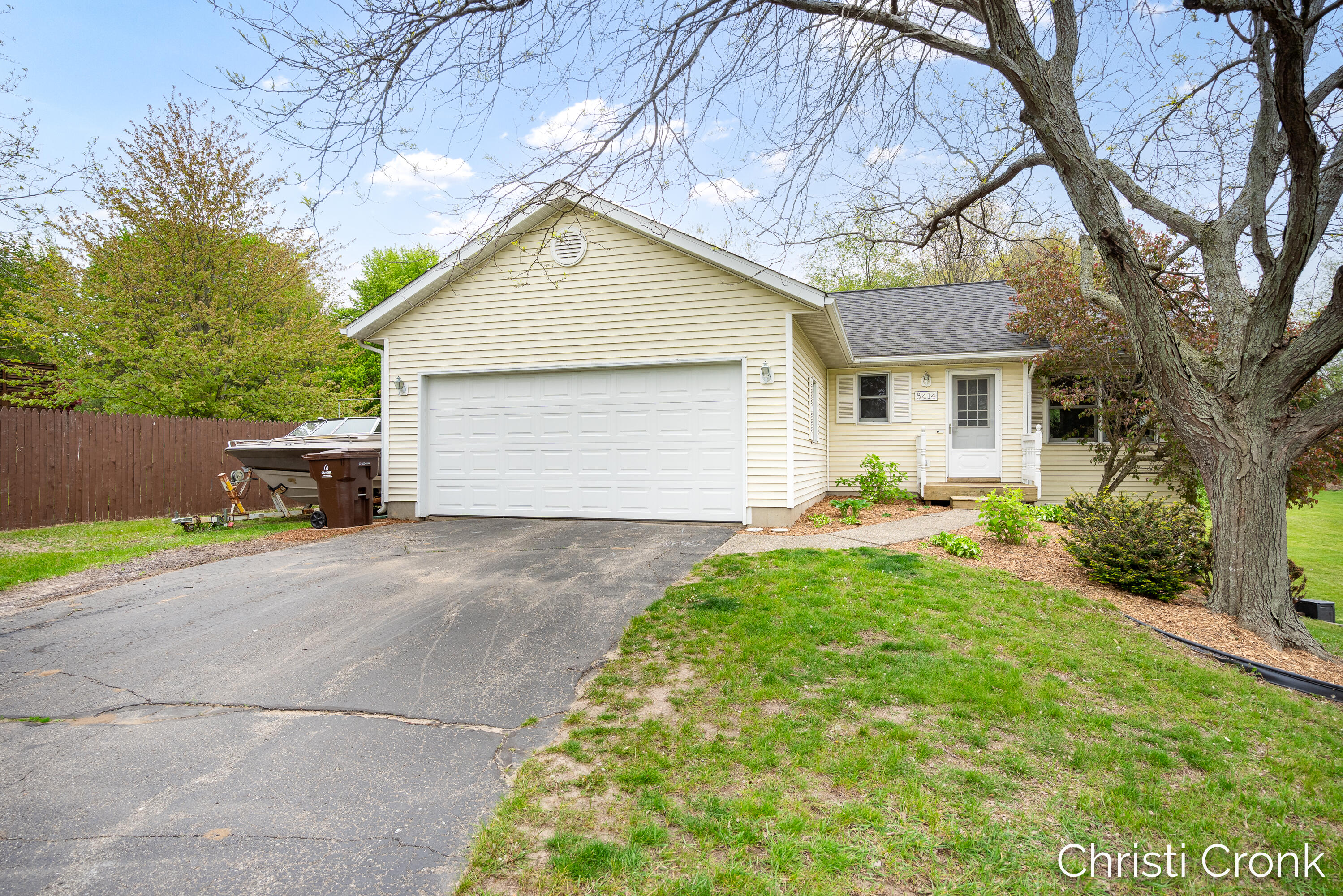 8414 Windstone Drive NE Rockford MI 49341
