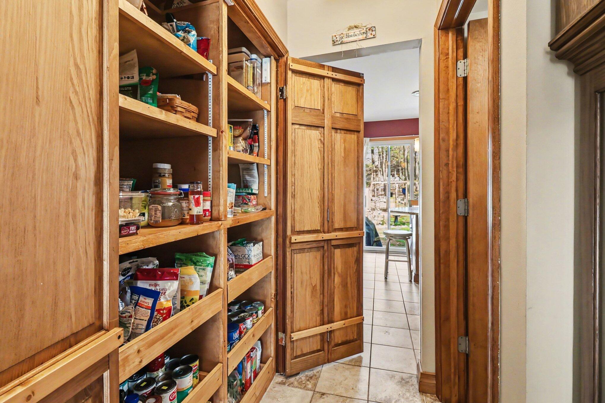 1378 N Lendale Street Ludington MI 49431
