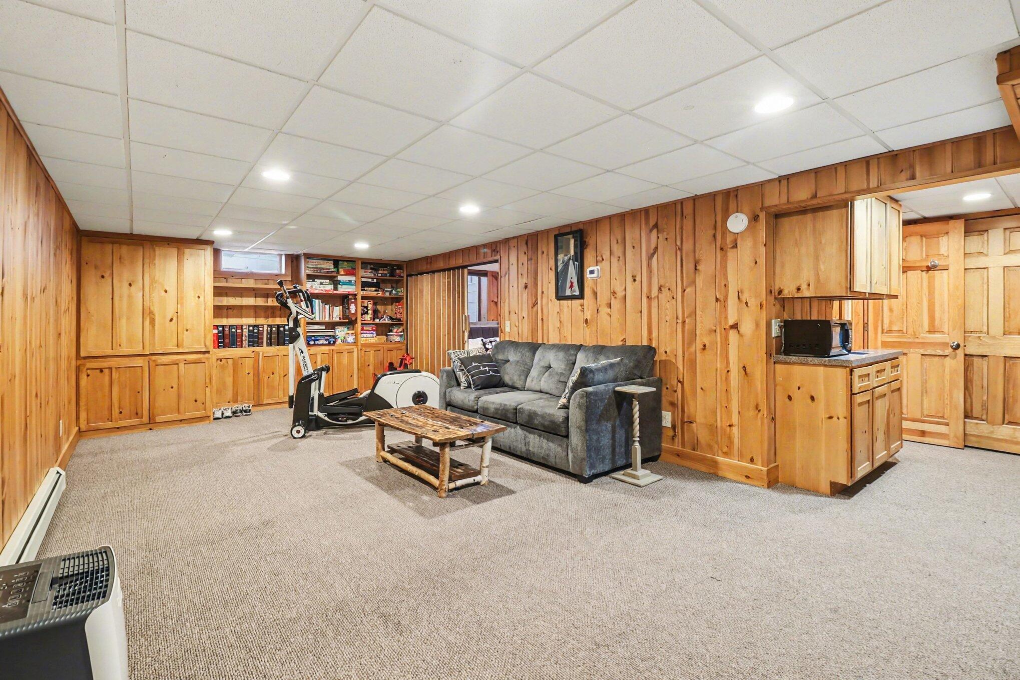 1378 N Lendale Street Ludington MI 49431