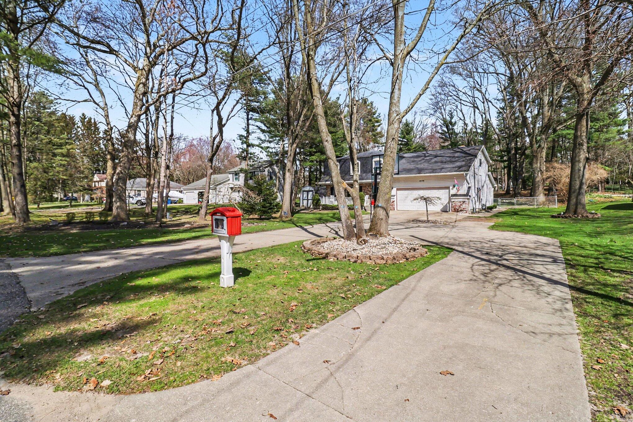 1378 N Lendale Street Ludington MI 49431