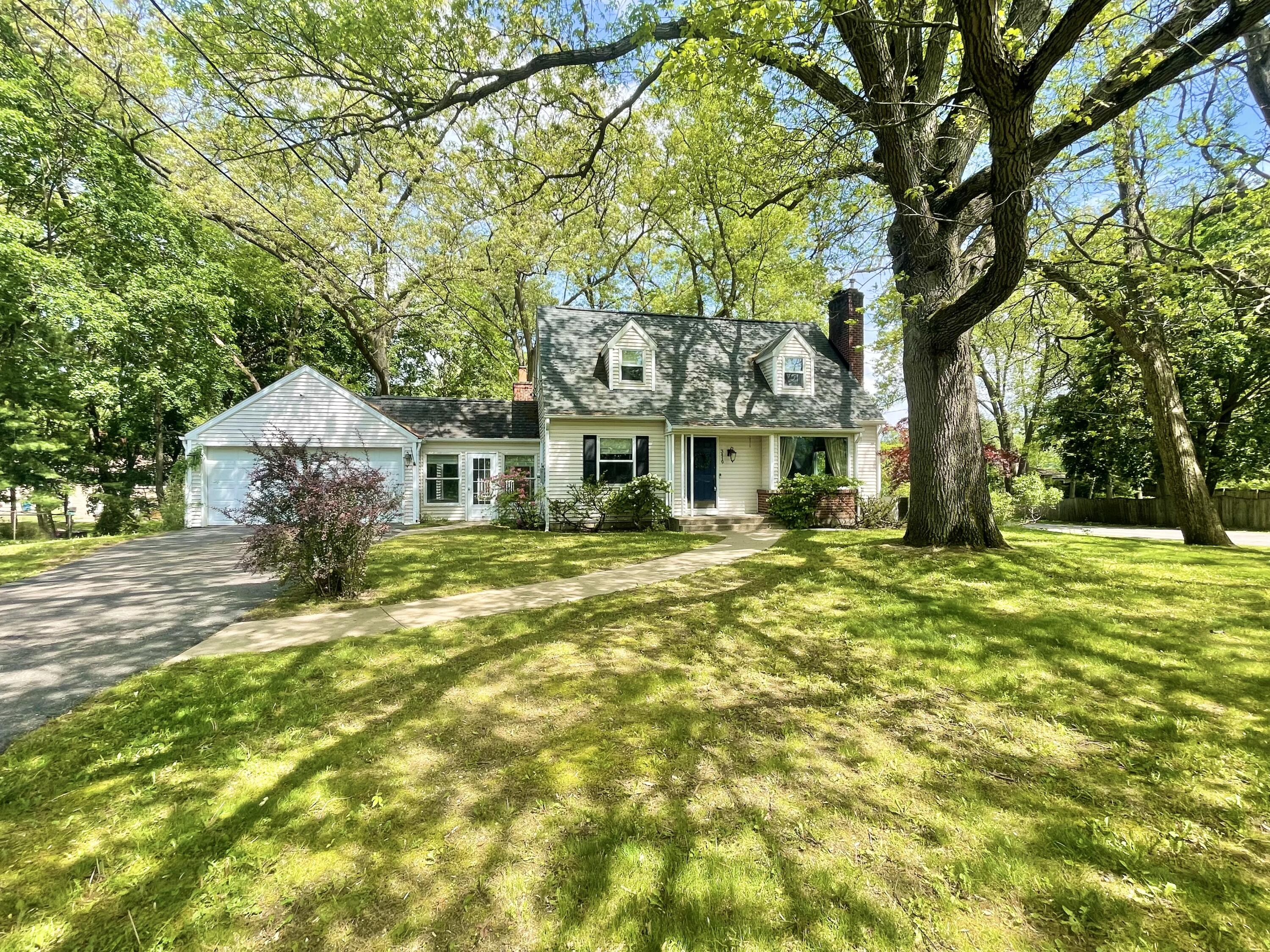 3419 Old Colony Road Kalamazoo MI 49008