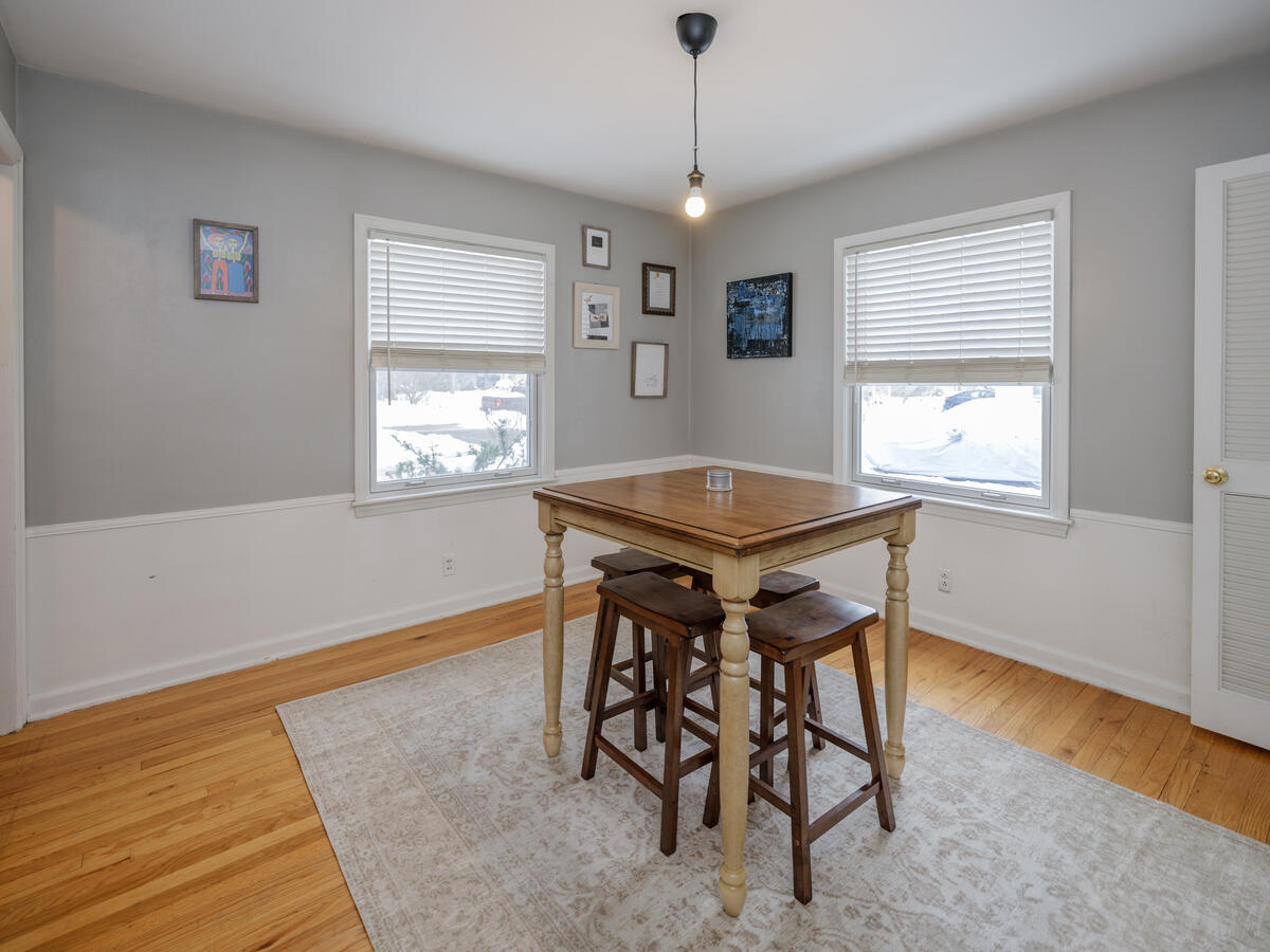 3419 Old Colony Road Kalamazoo MI 49008