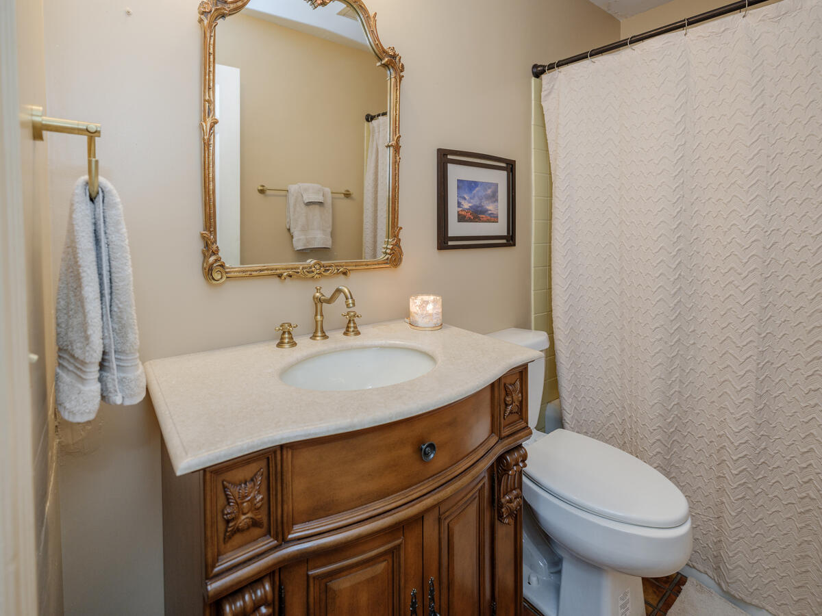 3419 Old Colony Road Kalamazoo MI 49008