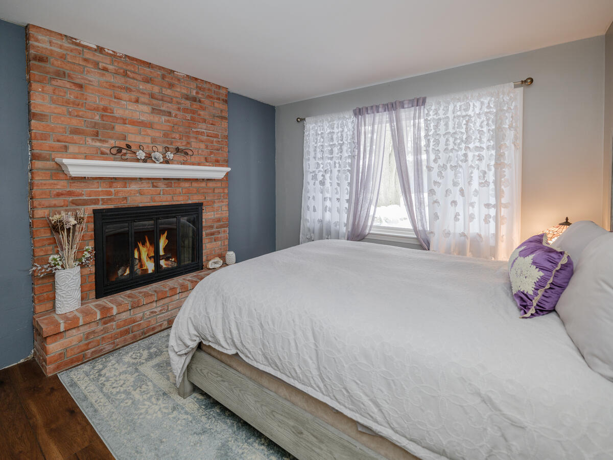 3419 Old Colony Road Kalamazoo MI 49008