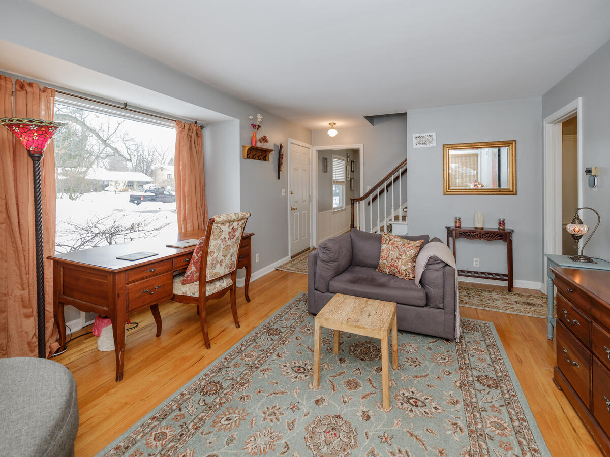 3419 Old Colony Road Kalamazoo MI 49008